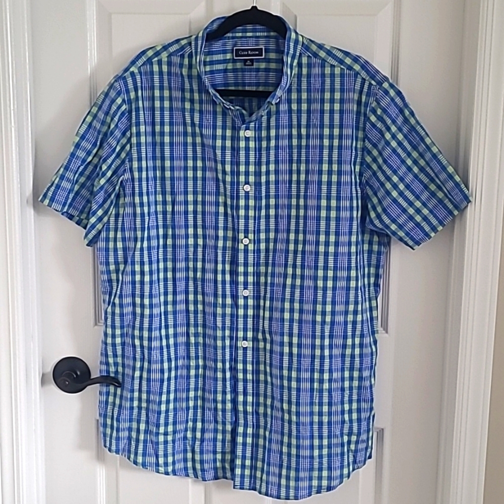 Club Room XL Men's button down tee shirt in blue and green plaid